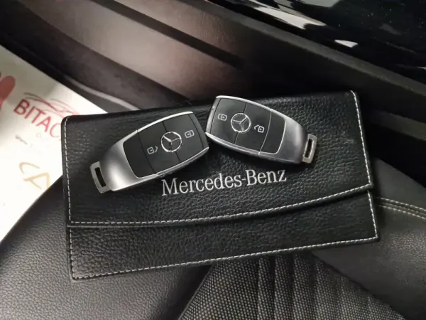 Mercedes-Benz A 250 E STYLE PLUS Hibrido Plug-In 70