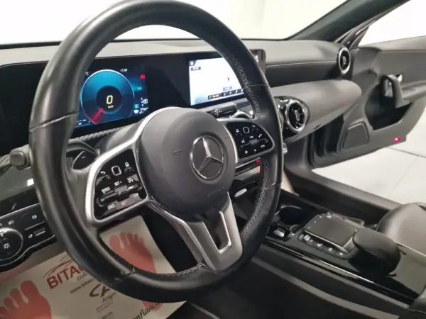 Mercedes-Benz A 250 E STYLE PLUS Hibrido Plug-In 121