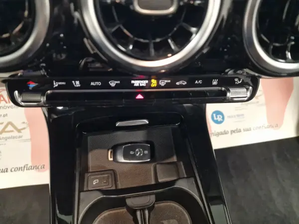 Mercedes-Benz A 250 E STYLE PLUS Hibrido Plug-In 141
