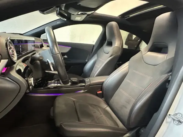 Mercedes-Benz CLA 220 d AMG Line Aut. 10