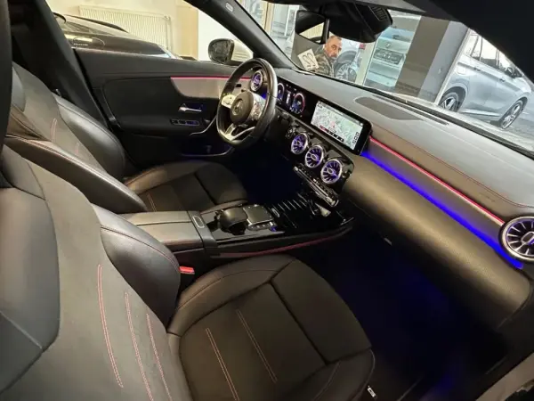 Mercedes-Benz CLA 220 d AMG Line Aut. 11