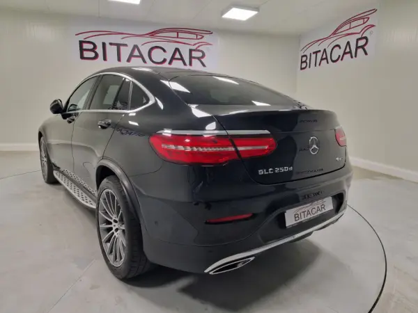 Mercedes-Benz GLC 250 COUPE AMG LINE 4-MATIC AUT. 18