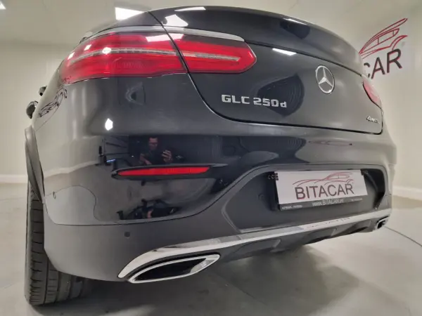 Mercedes-Benz GLC 250 COUPE AMG LINE 4-MATIC AUT. 20