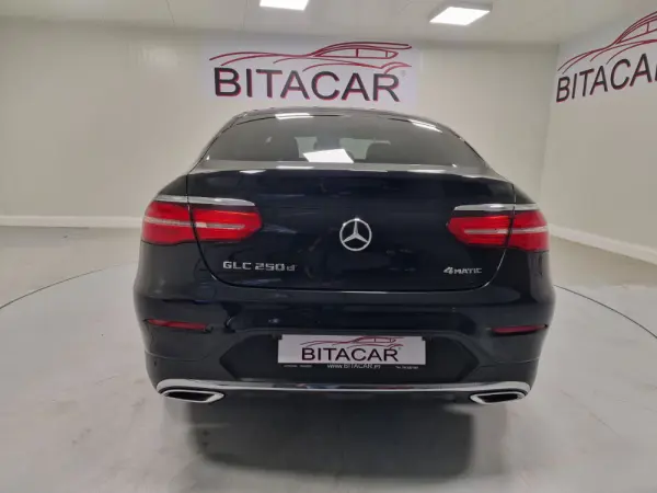 Mercedes-Benz GLC 250 COUPE AMG LINE 4-MATIC AUT. 22