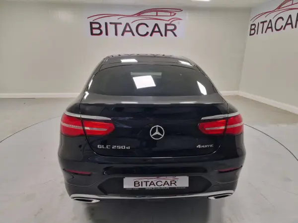 Mercedes-Benz GLC 250 COUPE AMG LINE 4-MATIC AUT. 23