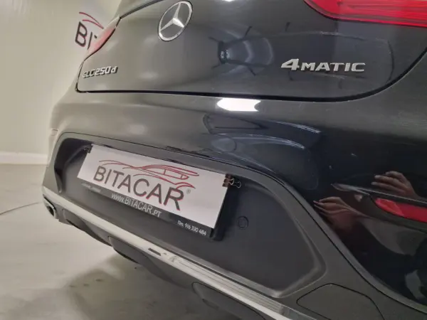 Mercedes-Benz GLC 250 COUPE AMG LINE 4-MATIC AUT. 24