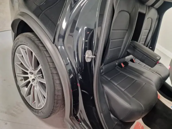 Mercedes-Benz GLC 250 COUPE AMG LINE 4-MATIC AUT. 52