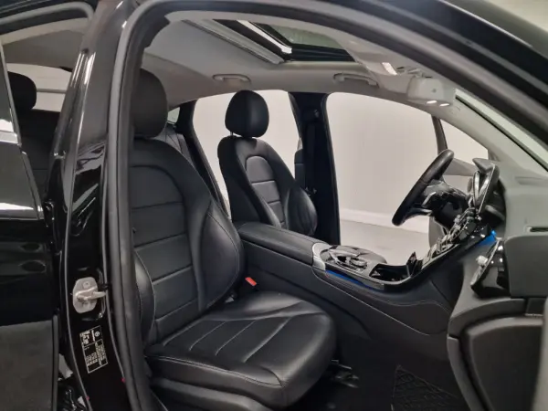 Mercedes-Benz GLC 250 COUPE AMG LINE 4-MATIC AUT. 60