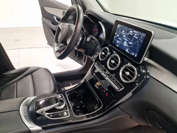 Mercedes-Benz GLC 250 COUPE AMG LINE 4-MATIC AUT. 66