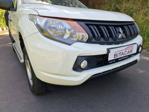 Mitsubishi L200 2.3 DI-D CD Invite 2WD 5