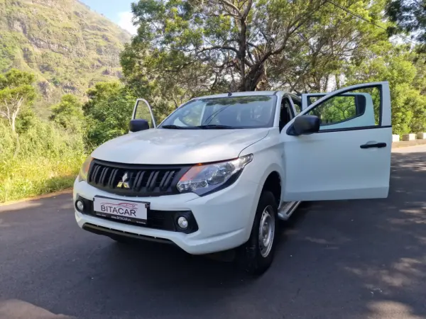 Mitsubishi L200 2.3 DI-D CD Invite 2WD 30