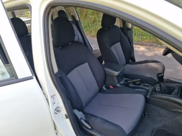 Mitsubishi L200 2.3 DI-D CD Invite 2WD 40