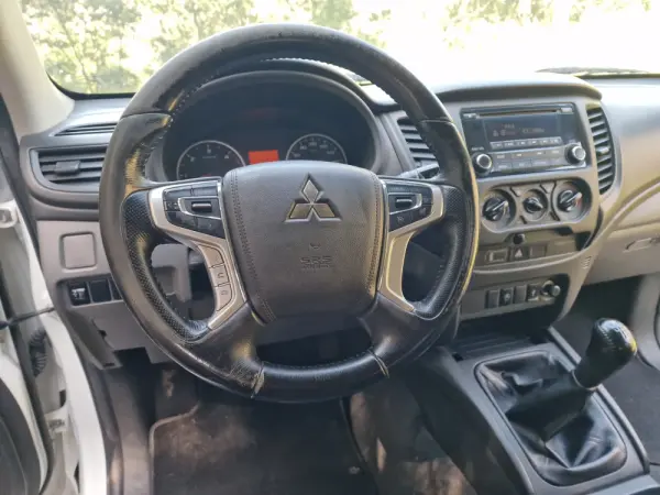 Mitsubishi L200 2.3 DI-D CD Invite 2WD 54