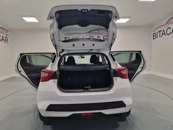 Nissan Micra 1.0 IG-T N-Connecta 32