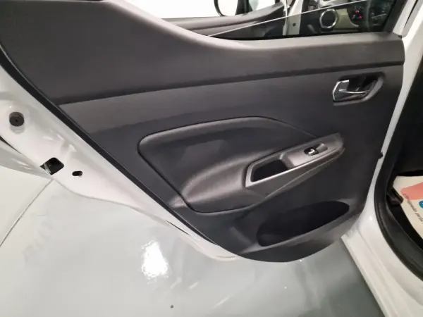 Nissan Micra 1.0 IG-T N-Connecta 40