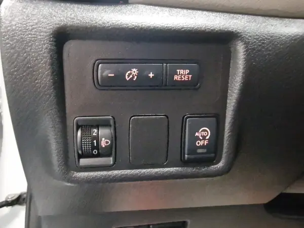 Nissan Micra 1.0 IG-T N-Connecta 65