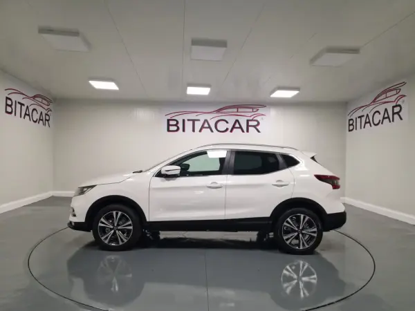 Nissan Qashqai 1.5 dCi N-Connecta 13
