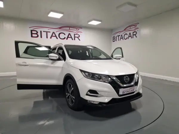 Nissan Qashqai 1.5 dCi N-Connecta 28