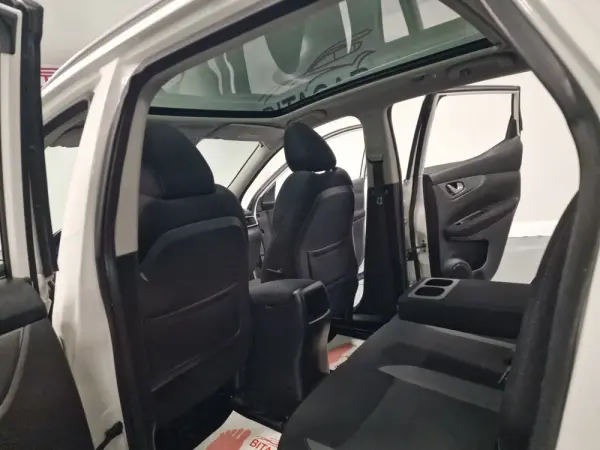 Nissan Qashqai 1.5 dCi N-Connecta 56