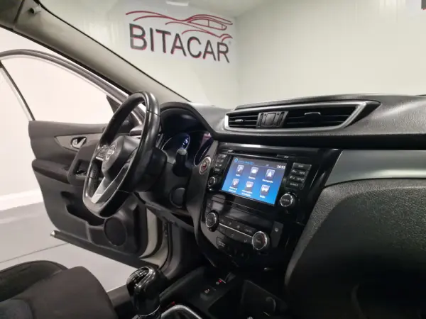 Nissan Qashqai 1.5 dCi N-Connecta 77
