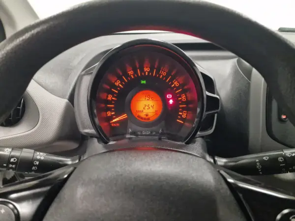 Peugeot 108 1.0 VTi Active 61