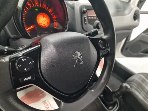 Peugeot 108 1.0 VTi Active 68