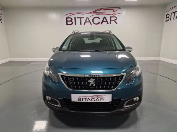 Peugeot 2008 1.2 PureTech Style 7