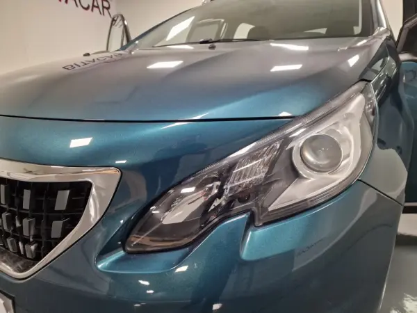 Peugeot 2008 1.2 PureTech Style 17