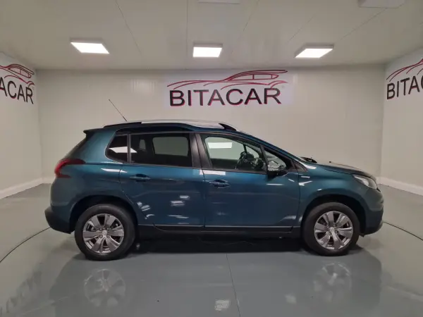 Peugeot 2008 1.2 PureTech Style 28