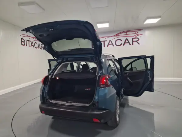 Peugeot 2008 1.2 PureTech Style 34