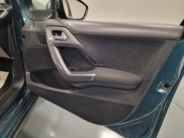 Peugeot 2008 1.2 PureTech Style 49