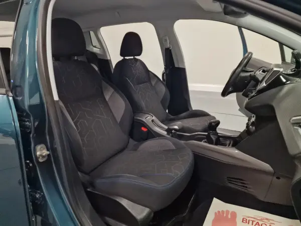Peugeot 2008 1.2 PureTech Style 51