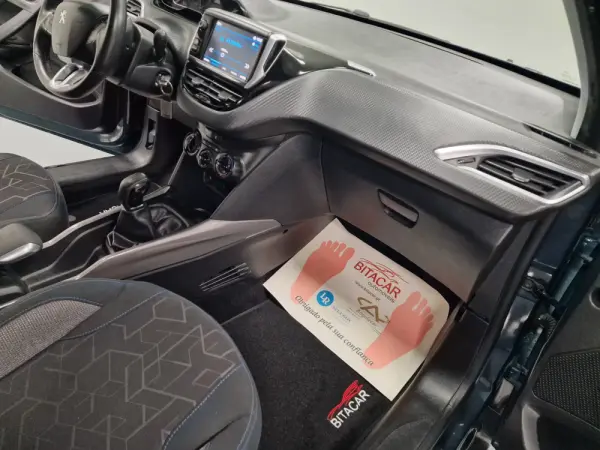 Peugeot 2008 1.2 PureTech Style 56