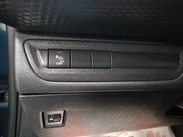 Peugeot 2008 1.2 PureTech Style 79