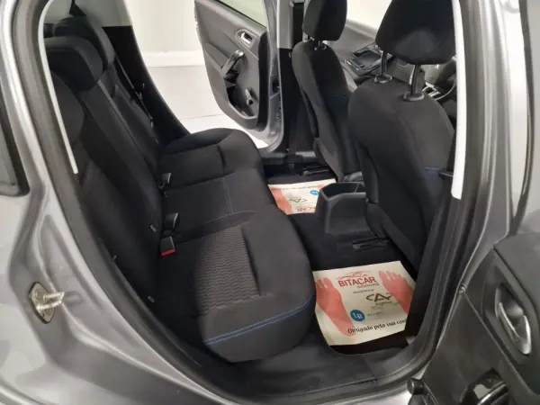 Peugeot 208 1.5 BLUEHDI 102CV SIGNATURE GPS CAM. TRASEIRA 46