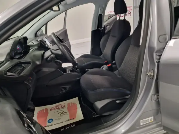 Peugeot 208 1.5 BLUEHDI 102CV SIGNATURE GPS CAM. TRASEIRA 57