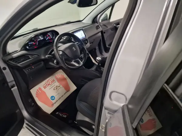 Peugeot 208 1.5 BLUEHDI 102CV SIGNATURE GPS CAM. TRASEIRA 62
