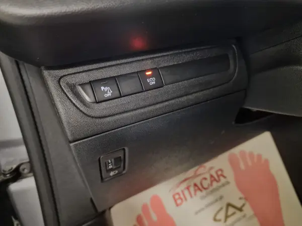 Peugeot 208 1.5 BLUEHDI 102CV SIGNATURE GPS CAM. TRASEIRA 64