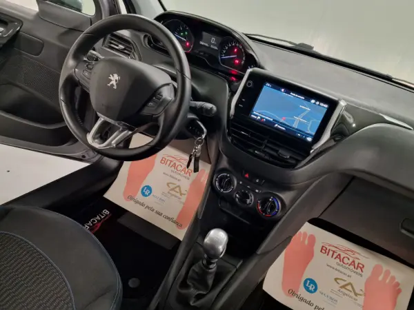 Peugeot 208 1.5 BLUEHDI 102CV SIGNATURE GPS CAM. TRASEIRA 90