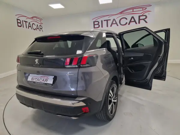 Peugeot 3008 1.5 BlueHDi GT Line J19 40
