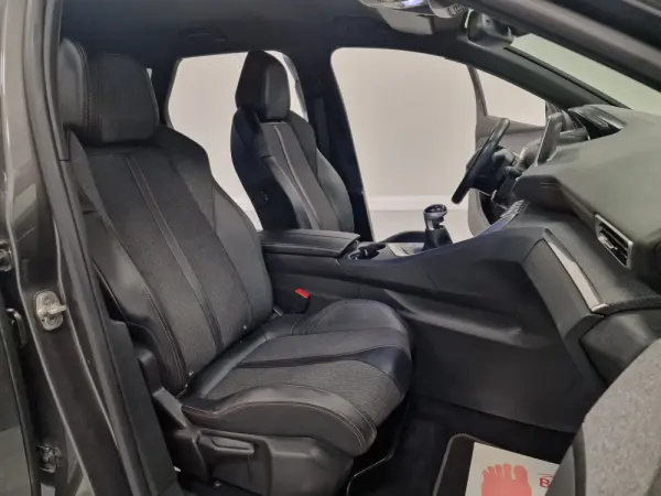 Peugeot 3008 1.5 BlueHDi GT Line J19 55