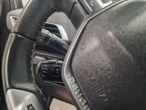 Peugeot 3008 1.5 BlueHDi GT Line J19 68