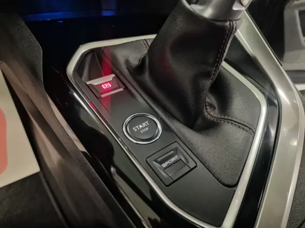 Peugeot 3008 1.5 BlueHDi GT Line J19 85