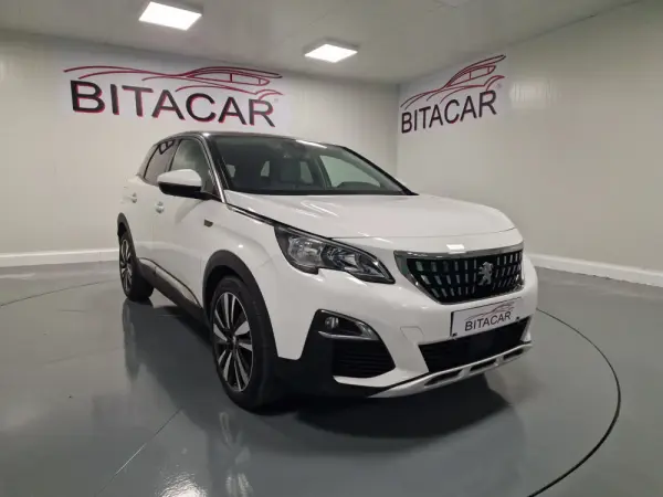 Peugeot 3008 1.5 BlueHDi Allure 8