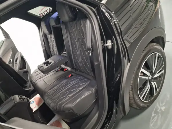 Peugeot 3008 1.6 Hybrid4 GT Line e-EAT8 57