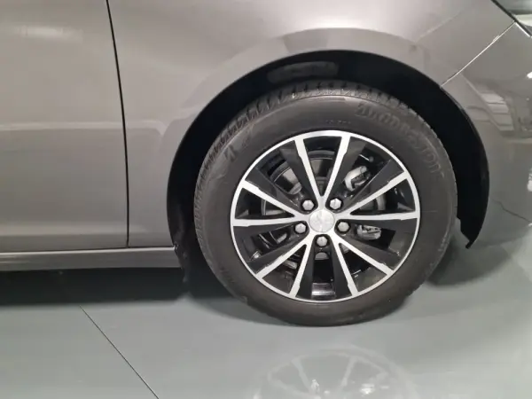 Peugeot 308 SW 1.5 BlueHDi Style 6