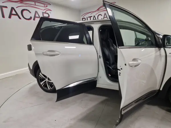 Peugeot 5008 1.66 BLUEHDI 120CV GTLINE TETO DE ABRIR 17