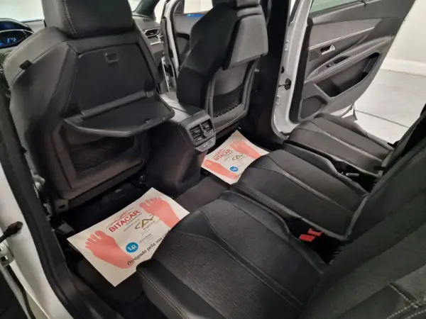 Peugeot 5008 1.66 BLUEHDI 120CV GTLINE TETO DE ABRIR 53