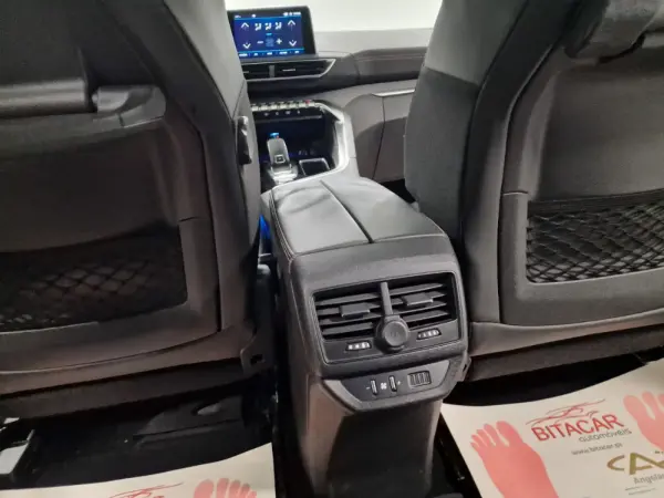 Peugeot 5008 1.66 BLUEHDI 120CV GTLINE TETO DE ABRIR 56