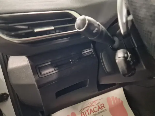 Peugeot 5008 1.66 BLUEHDI 120CV GTLINE TETO DE ABRIR 83